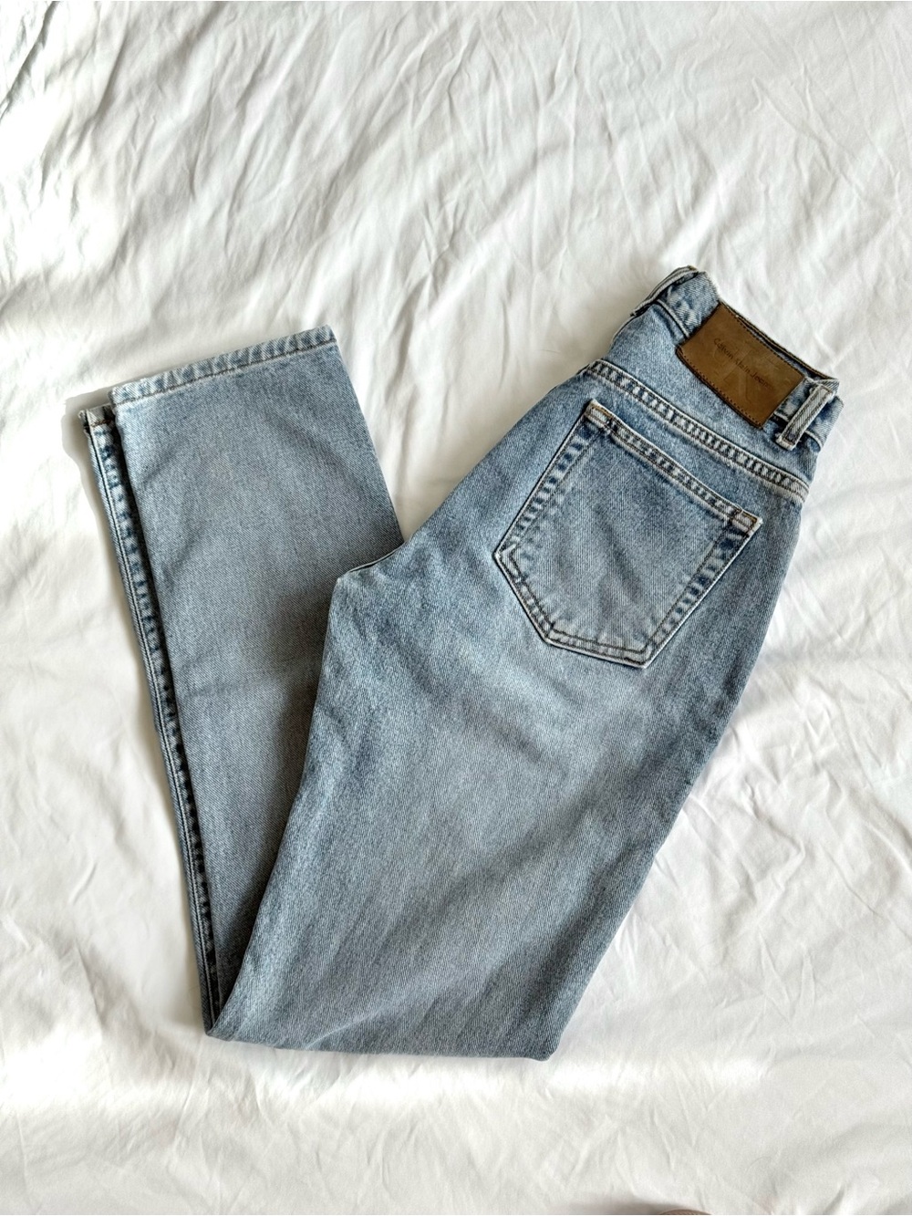 Vintage 90s Calvin Klein Classic High-Rise Straight Women's Jeans in Light Blue